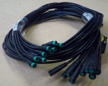 Kabel s konektorem, 5pin zelený, 2x100cm